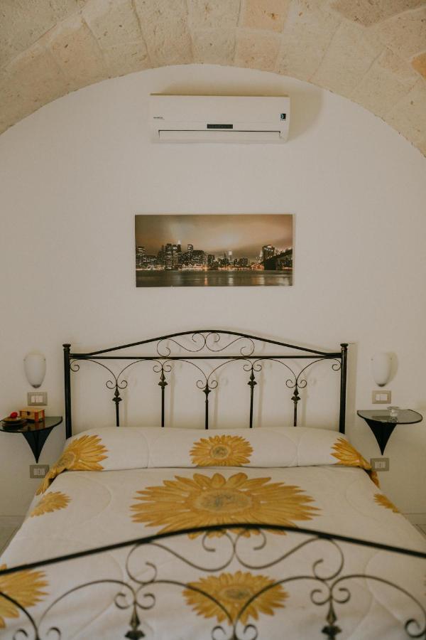 Le Camporelle In Citta Bed & Breakfast Lecce Dış mekan fotoğraf