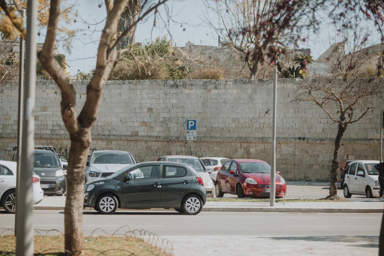 Le Camporelle In Citta Bed & Breakfast Lecce Dış mekan fotoğraf