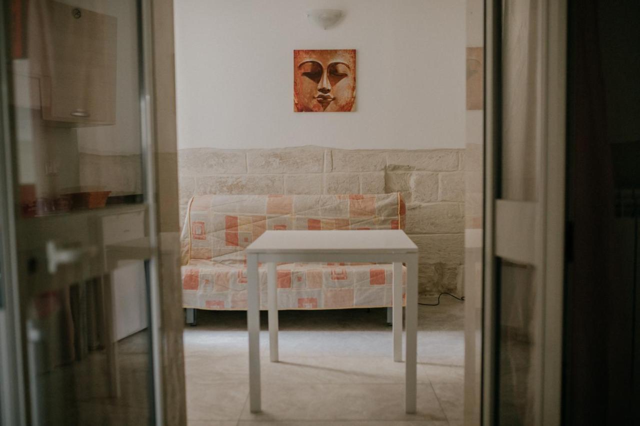 Le Camporelle In Citta Bed & Breakfast Lecce Dış mekan fotoğraf