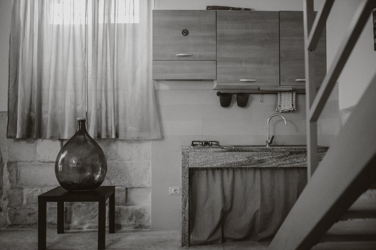 Le Camporelle In Citta Bed & Breakfast Lecce Dış mekan fotoğraf